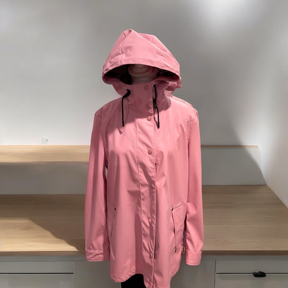 FINAL ⬇️HUNTER RAIN HOOD JACKET NO OFFERS - Picture 2 of 10